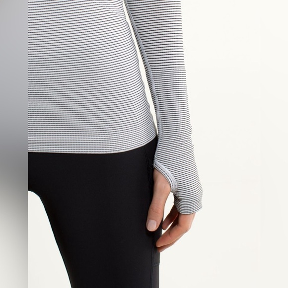 Lululemon Swiftly Tech Long Sleeve Crew Neck Shirt Black White Stripe - Picture 4 of 16